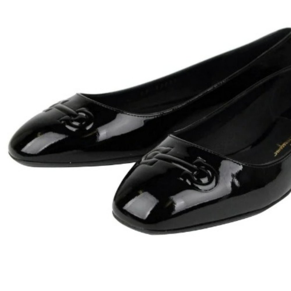 SALVATORE FERRAGAMO Patent Leather Ballet Flats | Black looks like NEW